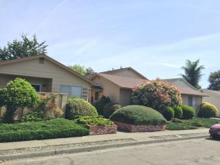624 Cordelia Dr, Santa Rosa CA  95405-5408 exterior