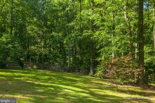 277 Black Cub Run Ln, Harpers Ferry WV  25425-6805 exterior