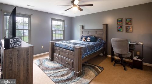 608 Halleck St, Fredericksburg VA  22407-8627 exterior