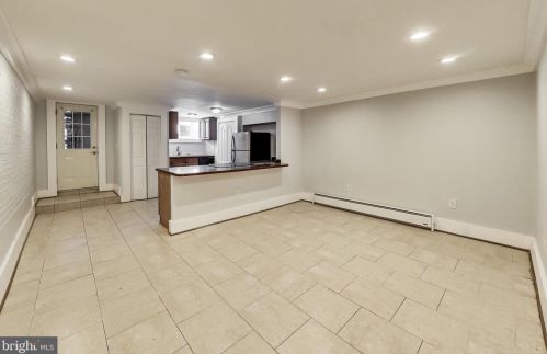 2119 1st St, Washington DC  20001-1004 exterior