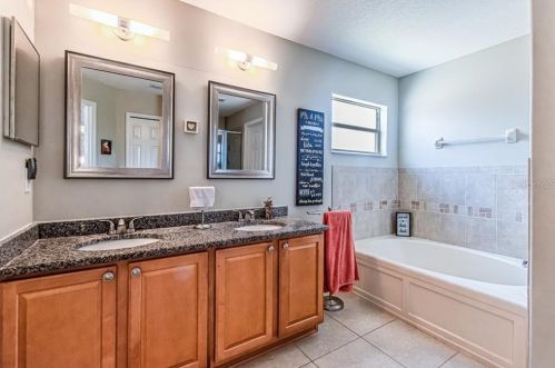 11330 Callaway Pond Dr, Riverview FL 33579-2347 exterior