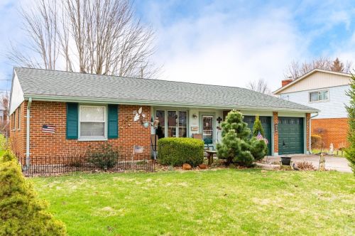 988 Kathryn Dr, Wilmington, OH 45177-1404