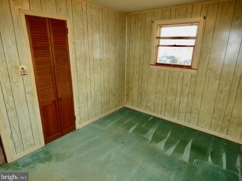 2219 Henlopen Ave, Wilmington DE  19804-3621 exterior