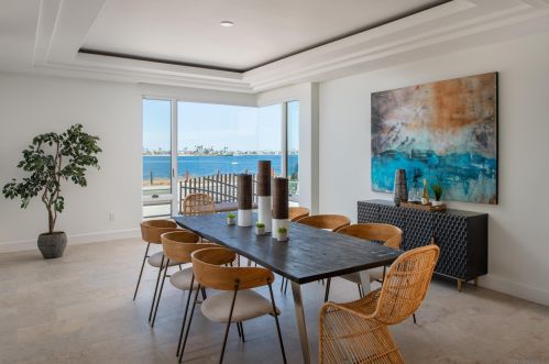 3535 Riviera Dr, San Diego CA 92109-6641 exterior