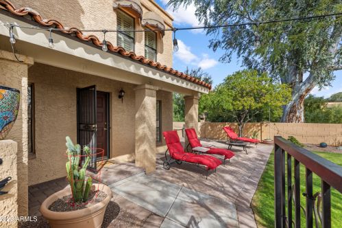 10407 10th Pl, Phoenix, AZ 85020-8531