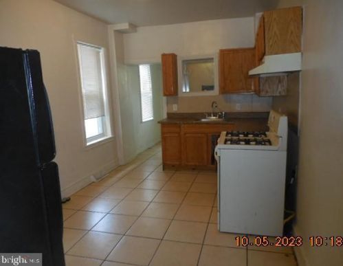 233 Dupont St, Wilmington DE  19805-3555 exterior