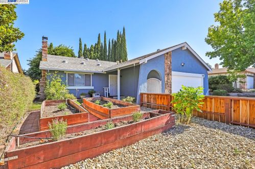1808 Cypress Rd, Oakley, CA 94561-1824