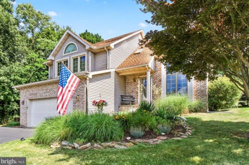 1050 Lombard Rd, Red Lion, PA 17356-8234