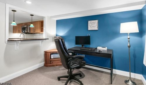 127 Hillside Ave, Bedminster NJ  07921-2516 exterior