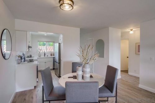 1874 Forestdale Dr, Encinitas CA  92024-4214 exterior