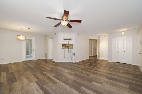 104 Spindle Top Ln, Newport, KY 41075-4017