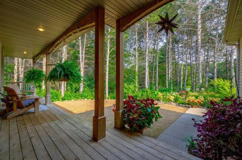358 Southern Pacific Rd, Hudson, WI 54016-8131
