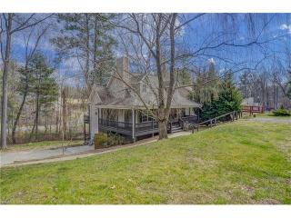 28 Grove Garden Ave, Biltmore Lake, NC 28715-8902