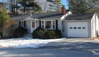 1008 Main St, Sunapee, NH 03782-3029
