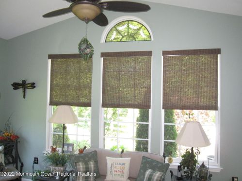 20 Plymouth Ct, Jackson Twp NJ  08527-6415 exterior