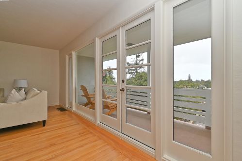 3693 Dorisa Ave, Oakland, CA 94605-4944