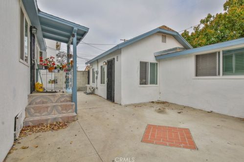 3117 Illinois Ave, South Gate CA 90280-4183 exterior