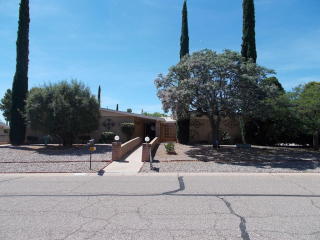 1304 Camelot Rd, Sierra Vista AZ  85635-4716 exterior