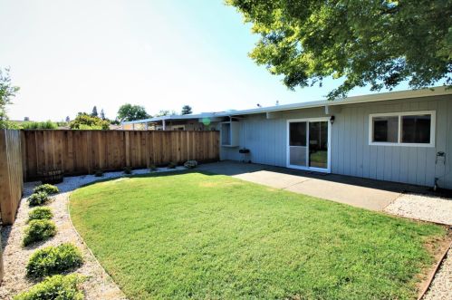 747 Borchard Ct, Woodland CA  95695-5001 exterior