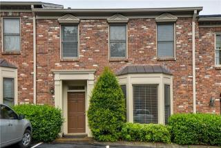 2006 Graybar Ln, Nashville, TN 37215-2138