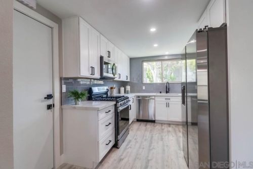 3104 Orleans, San Diego CA  92110-5947 exterior