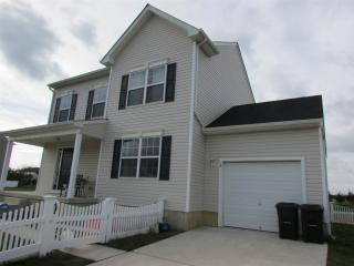 16 Du Mont Dr, Millville, NJ 08332-9410