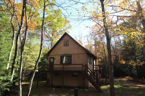 145 Autumn Ln, Jim Thorpe, PA 18229-2701