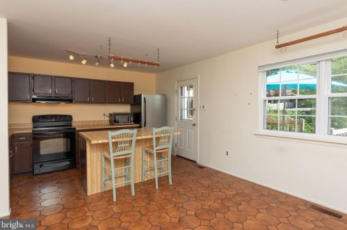 225 Ash Ln, Miquon PA 19444-2101 exterior