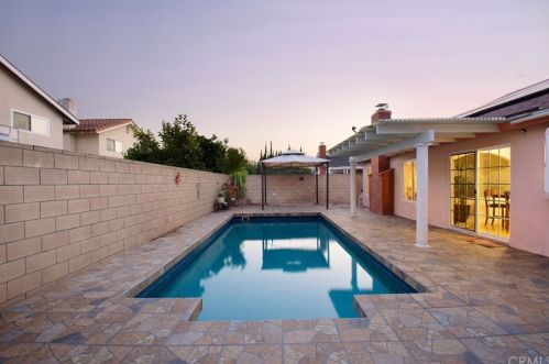 5162 Bridgewood Dr, Buena Park CA  90623-1711 exterior