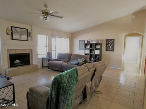 4347 Escuda Dr, Glendale, AZ 85308-7349