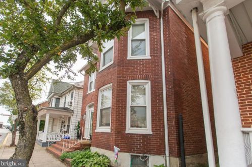 234 King St, Lees Cross Roads, PA 17257-1427