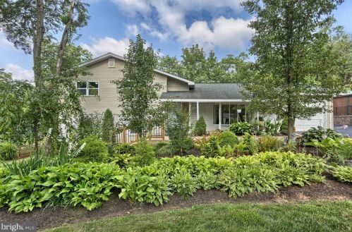 85 Bunker Ln, Etters, PA 17319-9721