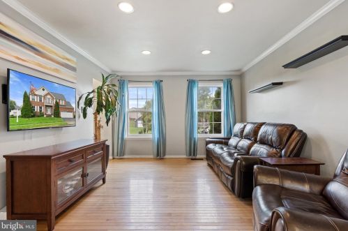 578 Crosswinds Dr, Charles Town WV  25414-3917 exterior