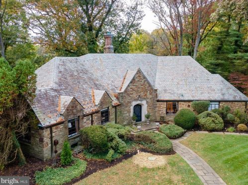 7900 Hidden Ln, Melrose Park, PA 19027-1103