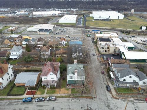 725 10th Ave, Whitaker PA  15120-1922 exterior