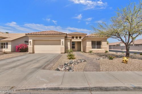 3840 Remington Dr, Gilbert, AZ 85297-7830