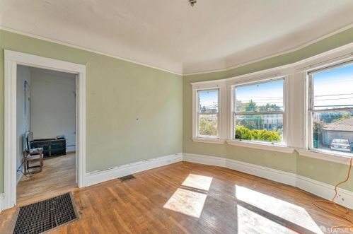 1917 Oregon St, Berkeley CA 94705-1114 exterior