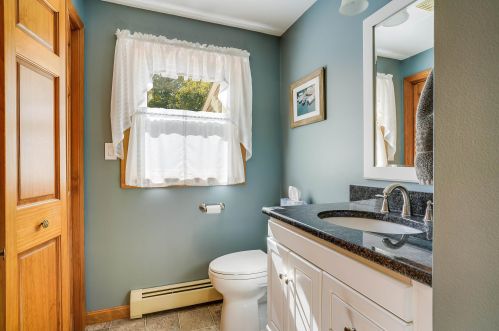 58 Long Pond Rd, Danville NH  03819-3126 exterior