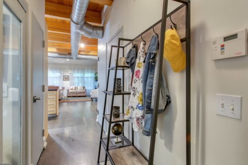 25 Clark St, Glen Ridge, NJ 07028-2200