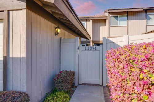 11374 Matinal Cir, San Diego, CA 92127-1234
