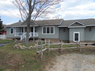 106 The Ninety Rd, Morrisonville, NY 12962-4102