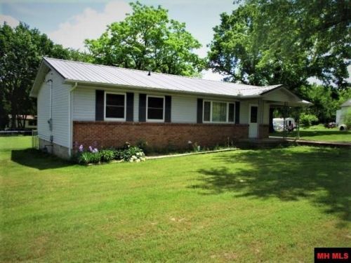 225 Hopper St, Whiteville, AR 72635-8200
