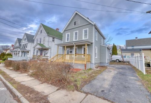 56 Beattie Ave, Middletown, NY 10940-3931