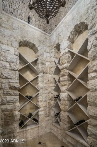 41 Biltmore Est, Phoenix AZ 85016-2819 exterior