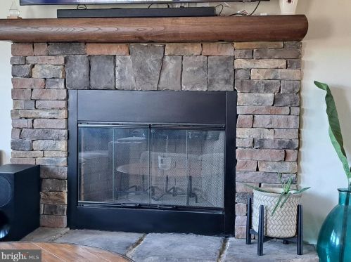 921 Fairview Rd, Richmond National Battlefiel VA  22835-5605 exterior