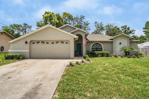 10456 Mayflower Rd, Brooksville, FL 34608-2812