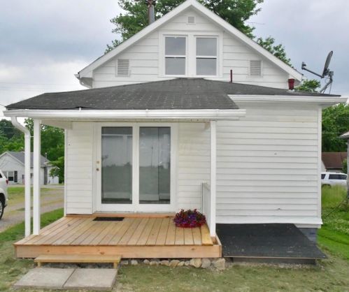 412 White Oak Ave, Zanesville OH  43701-5143 exterior