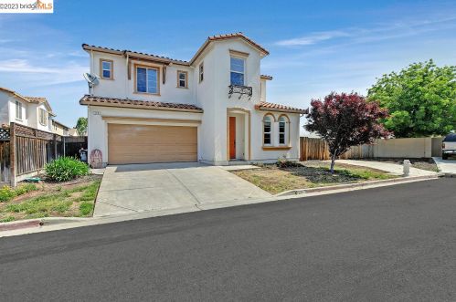 23 Elijah Ct, West Pittsburg CA  94565-2748 exterior