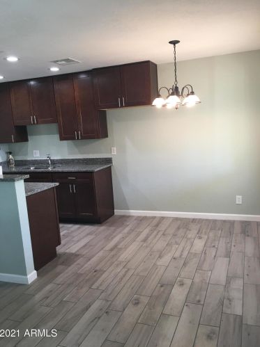 5225 17 Ave, Phoenix AZ 85086-9602 exterior