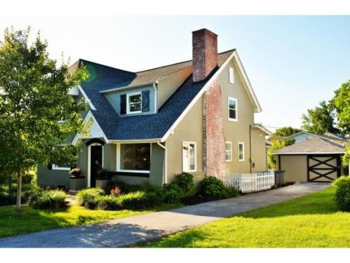 1002 Watauga St, Kingsport, TN 37660-4561